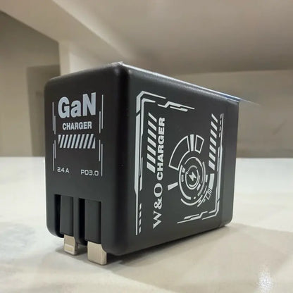 66W Retractable Gan Charger | Dual Fast Charging for USB-C and iPhone