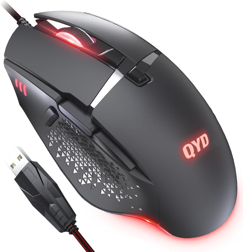Wired 7200 DPI gaming mouse in use - lifestyle